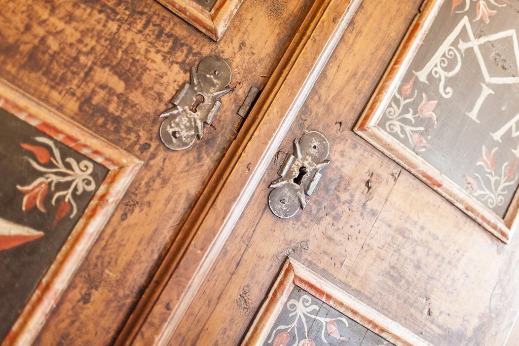 Hotel Goldene Rose Brunico Bagian luar foto